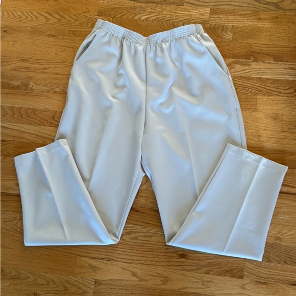 Briggs New York Light Tan Pants